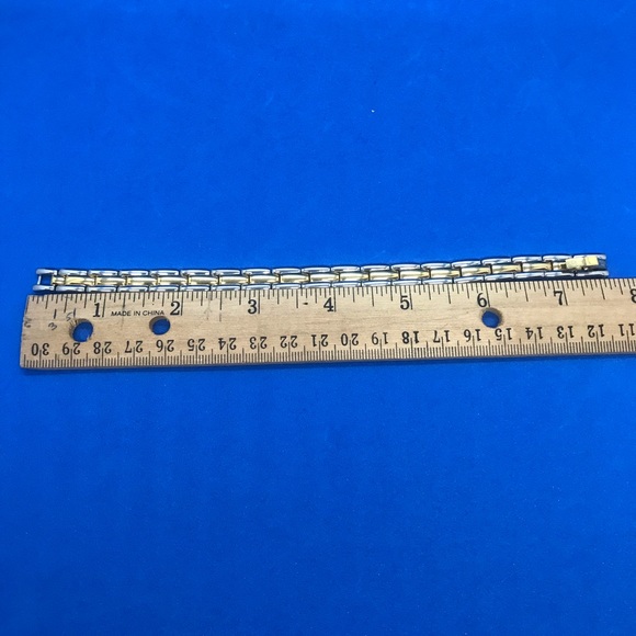 Stainless Steel 7 3/4” MPM 2-tone Link Bracelet - Picture 8 of 9